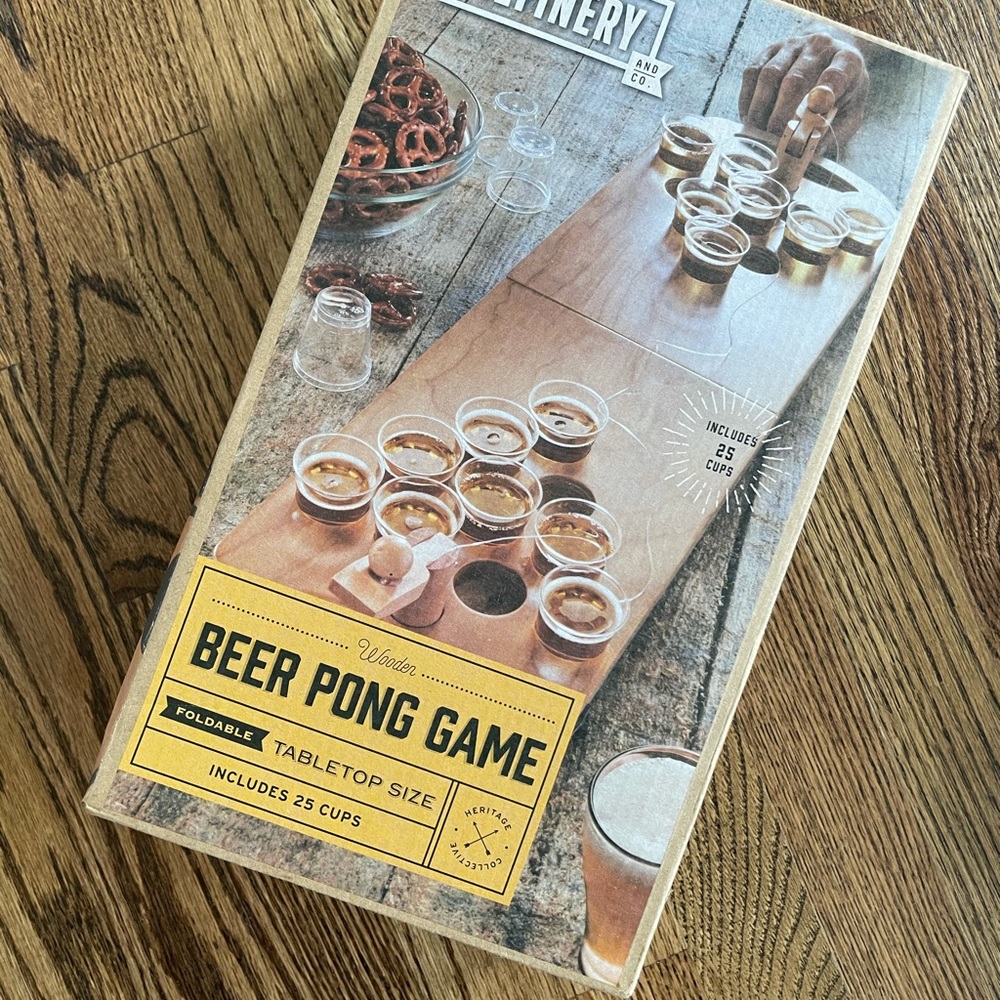 NWT Tabletop Beerpong Game